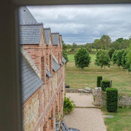 Le Domaine De Ravenoville - Pierres D'Histoire Exterior foto